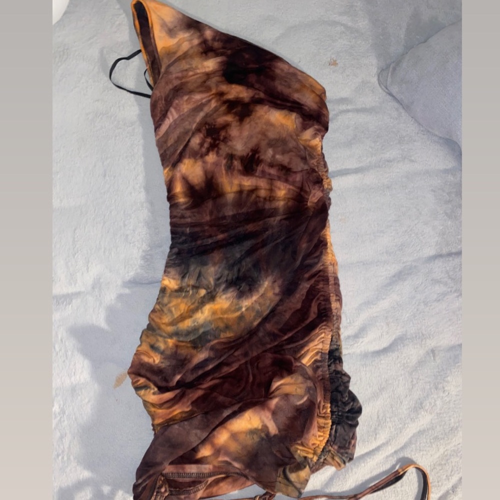 One shoulder drawstring rutched tie dye dress
